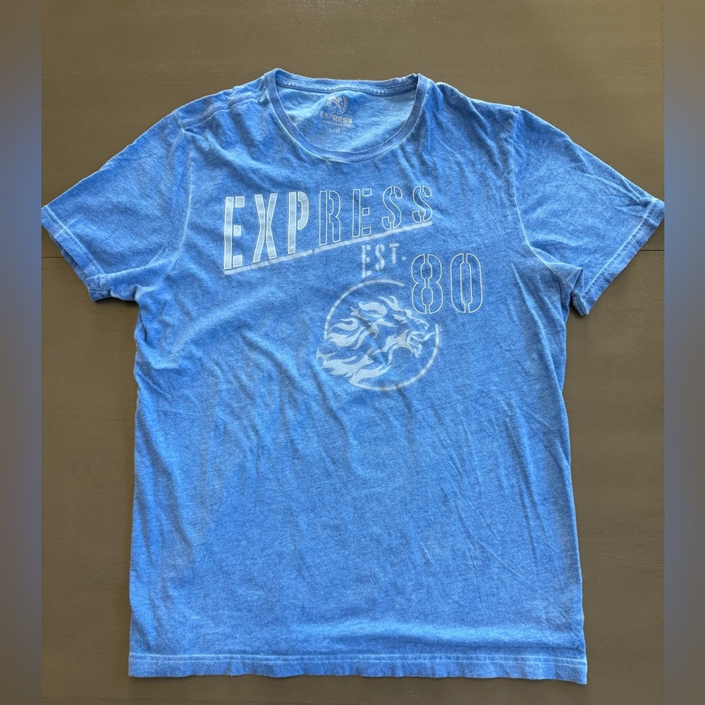 Express Blue distressed lightweight Graphic T-Shirt Men’s early 2000s
